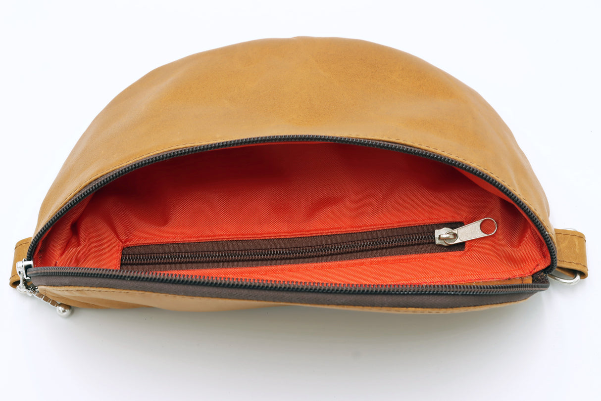 Crossbody Bag aus echtem Leder / Schweizer Handarbeit 'Desert Lumière'