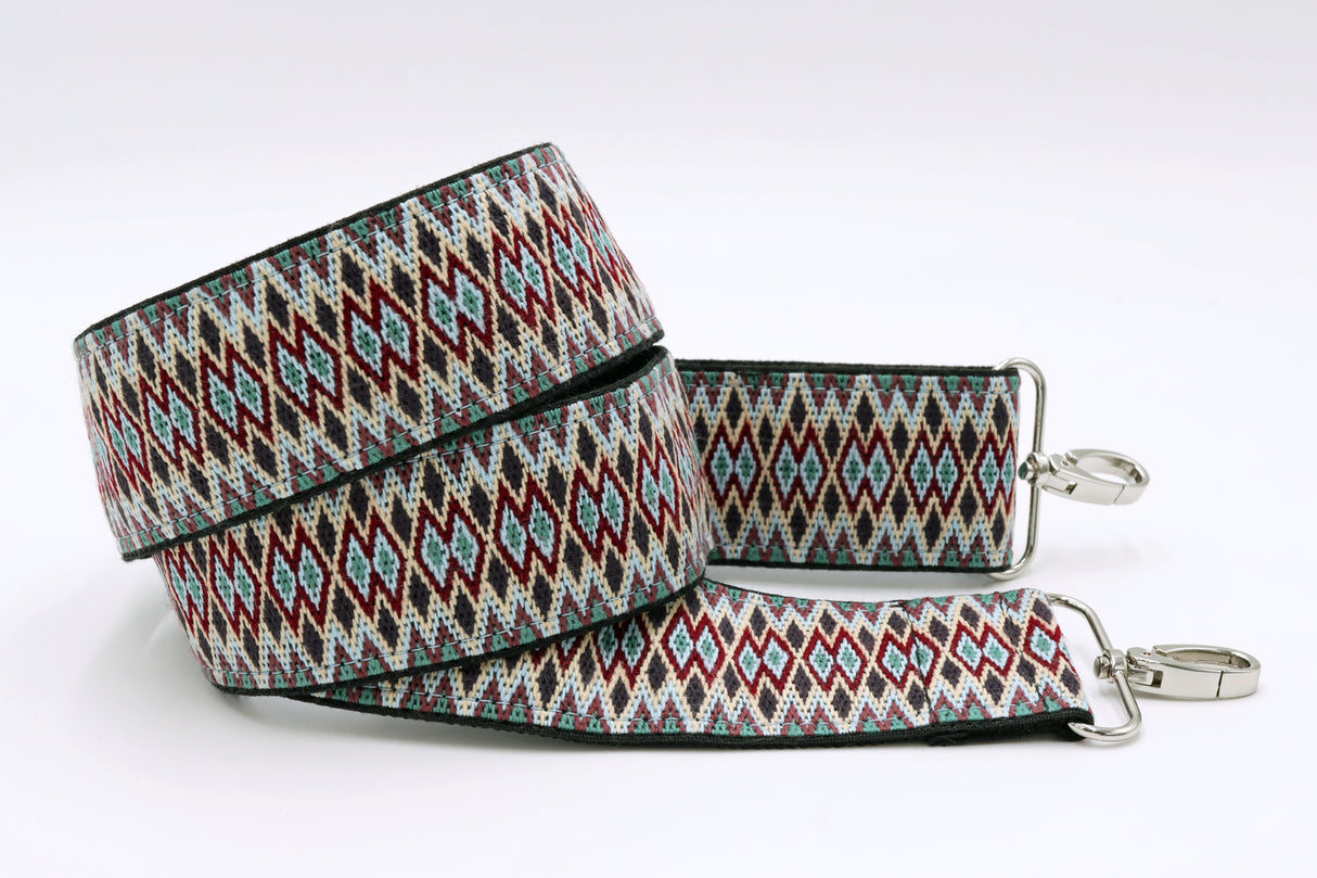 Crossbody Bag aus echtem Leder / Schweizer Handarbeit 'Étoile de Paix'