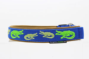 🌿🐊 Halsband „Wild River“ – personalisiert & individuell / Preis inkl. Stickerei & Neopren-Polsterung (Basis: 2,5 cm Gurtband / ca. 3,5 cm Gesamtbreite). Weitere Optionen können den Endpreis verändern.