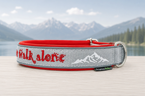 Halsband 'Bergpfoten' gemeinsam unterwegspersonalisiert & individuell / Preis inkl. Stickerei & Neopren-Polsterung (Basis: 2,5 cm Gurtband / ca. 3,5 cm Gesamtbreite). Weitere Optionen können den Endpreis verändern.